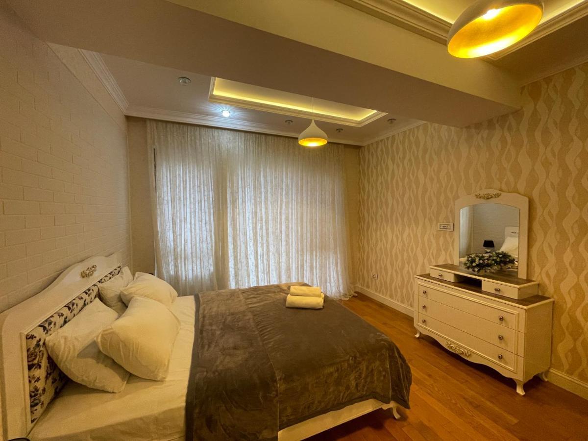 Park Azure Apartment Баку Екстер'єр фото